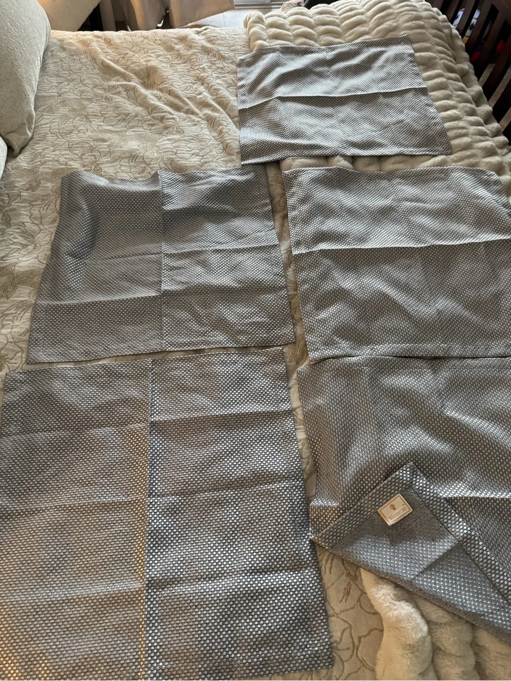 Waterford Set of 5 Silver Gray Woven Placemats 20.5” Square Metallic Basketweave